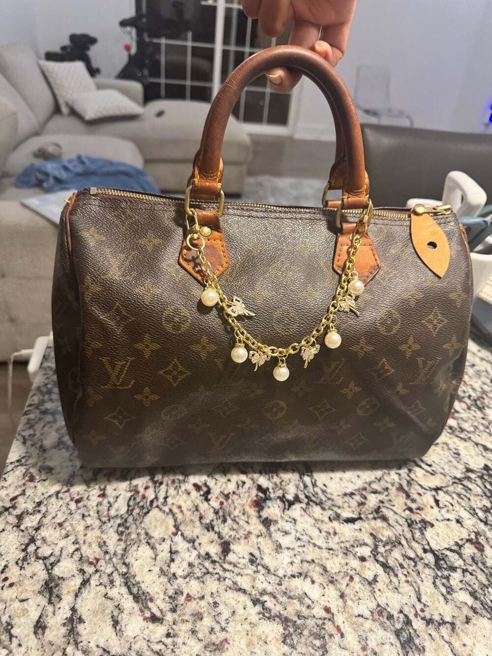 Louis Vuitton Speedy 30 Monogram Handbag Authentic w/ Legit App COA Charm